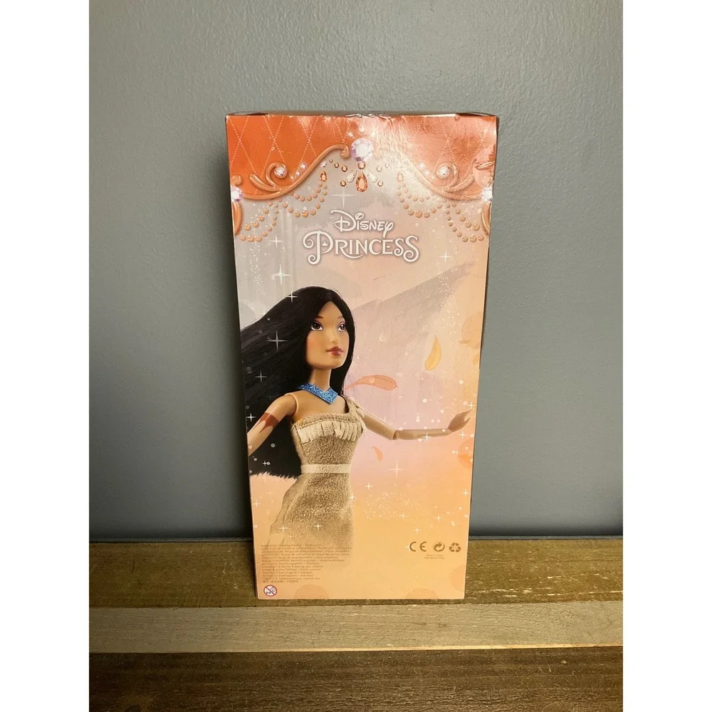 Disney Store Pocahontas Classic Doll 12 inch Disney Princess NIB